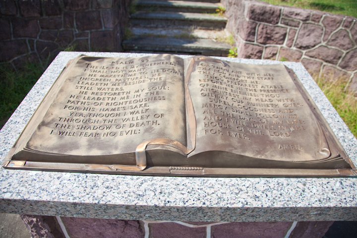 Highland Memorial Park