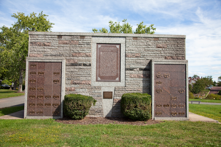 Highland Memorial Park