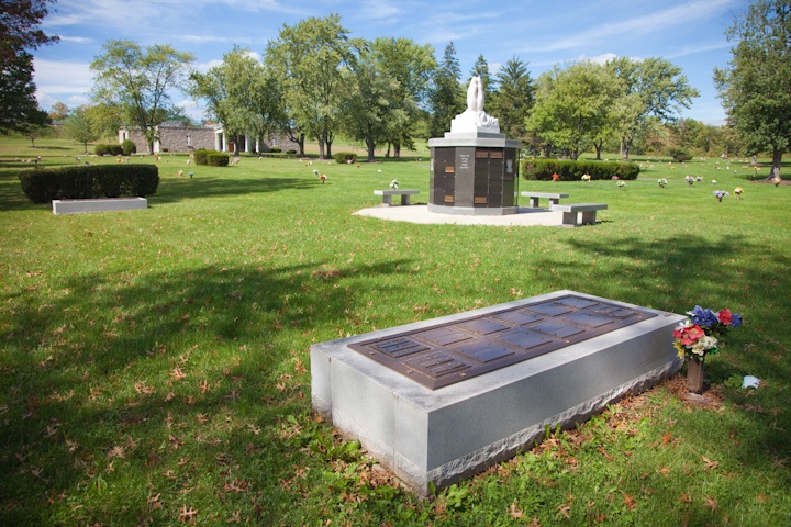 Highland Memorial Park