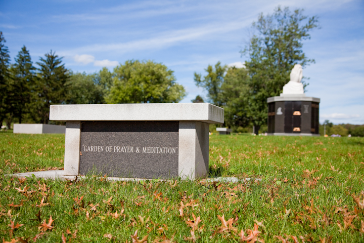 Highland Memorial Park